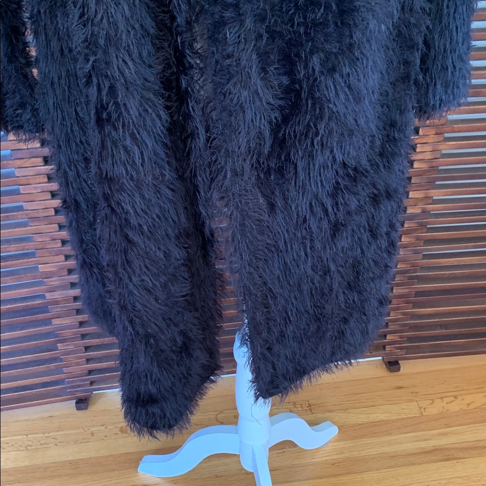 Magna Fuzzy Long Jacket - Picture 3 of 9